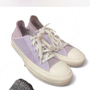 Converse Women's Light Purple Canvas Sneakers